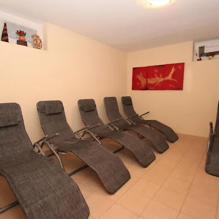 Nyaraló Schwendau-3 By Interhome